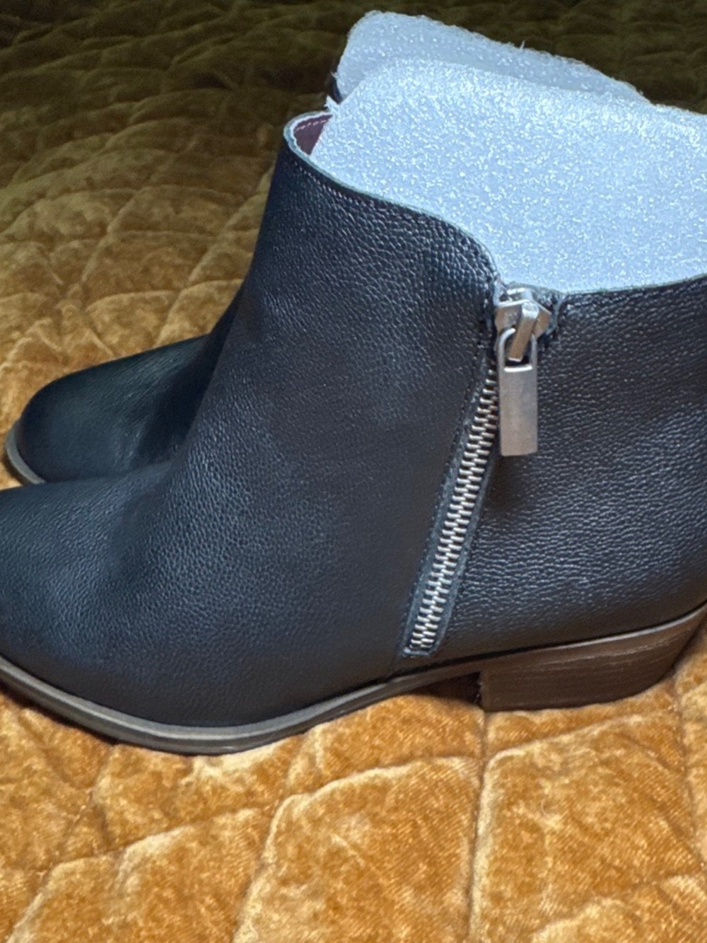 Kensie ankle boots size 7